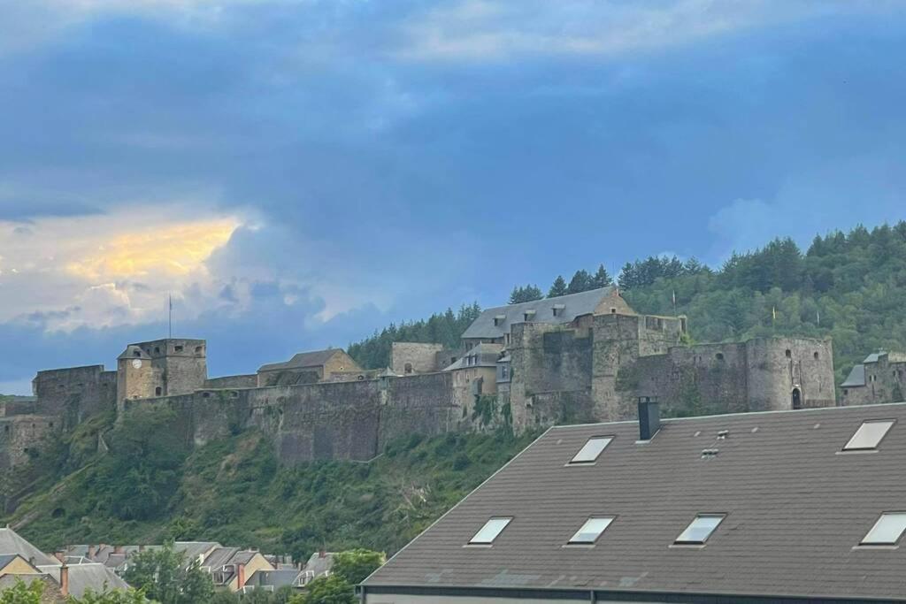 A Bouillon, Appartement Vintage Vue Sur Le Chateau Exterior photo
